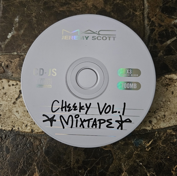 Mac X Jeremy Scott Acoustica Cheek Palette X3 Blush Highlighter Bronzer NEW - Picture 4 of 6